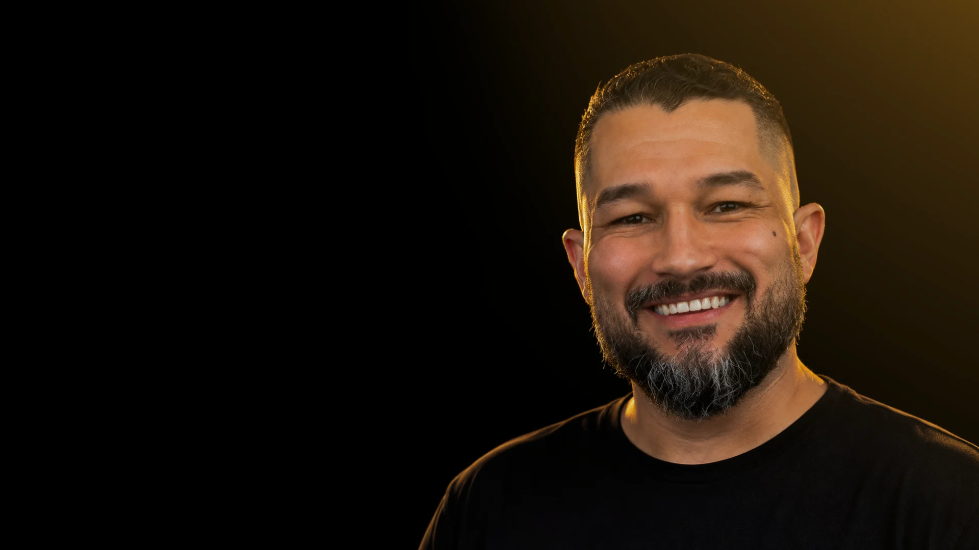 Junior Gaino, fundador e CEO da JR International Group